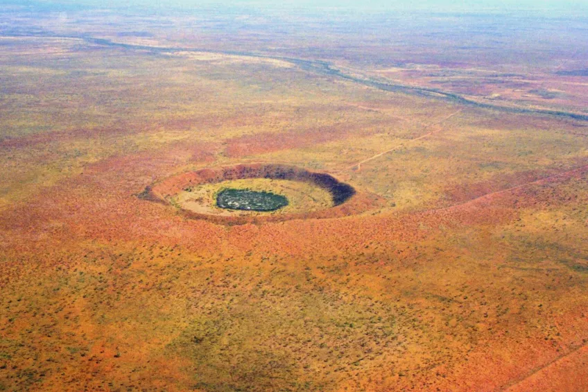 Aerial view of Wolfe Creek meteorite crater and surroundings 